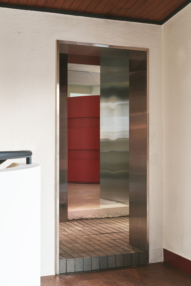 Another D Studio,Workerbee,零售店設計,護膚品零售店,零售店設計方案,零售店設計案例,咖啡廳設計,極簡風格,店鋪設計,韓國