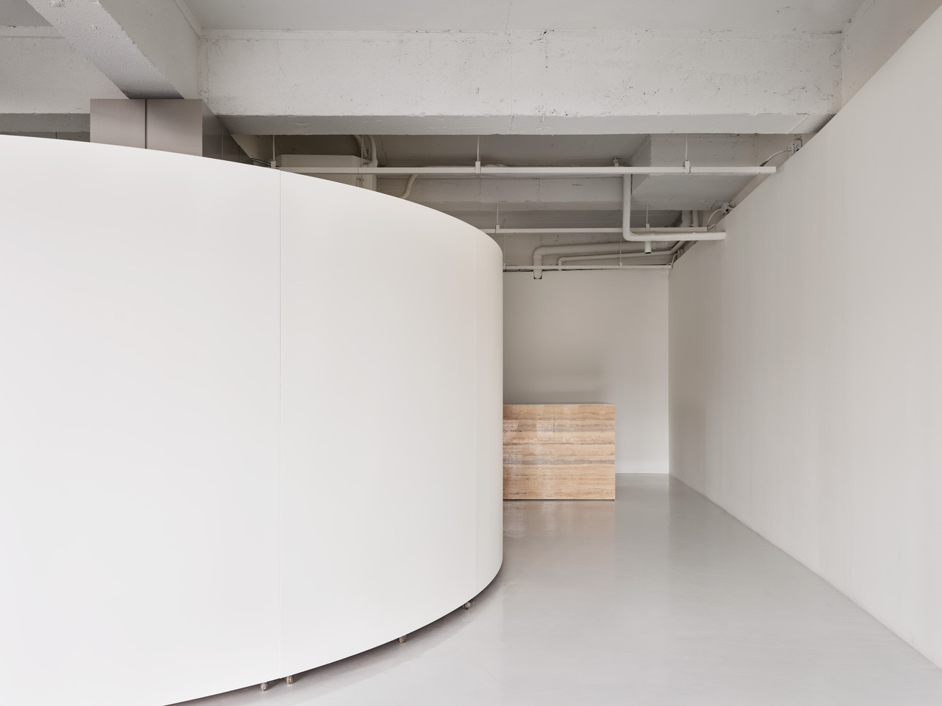 Another D Studio,Workerbee,零售店設計,護膚品零售店,零售店設計方案,零售店設計案例,咖啡廳設計,極簡風格,店鋪設計,韓國