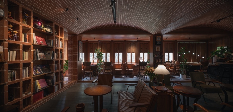 咖啡廳設計,咖啡廳設計案例,咖啡店設計,咖啡廳設計方案,旅遊景點咖啡廳設計,山係咖啡店設計,街邊店鋪設計,街邊咖啡廳設計,昆明山也咖啡店,昆明,拾號建築