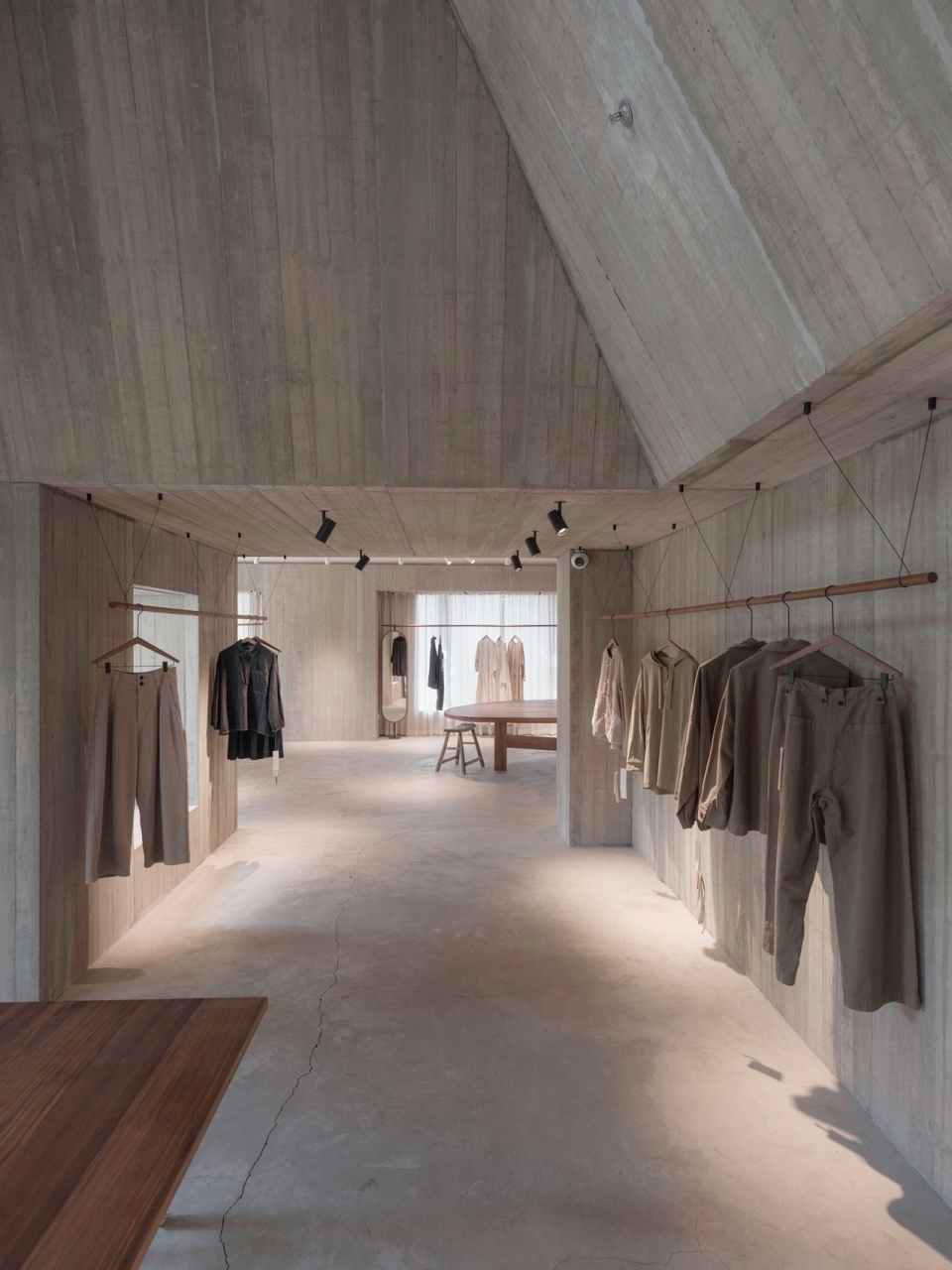 商店設計,服裝店設計,服裝店設計案例,零售店設計,服裝零售店設計,服裝店設計方案,女裝店設計,上海集絲坊蟠龍天地兩家店,上海,如恩設計研究室,如恩