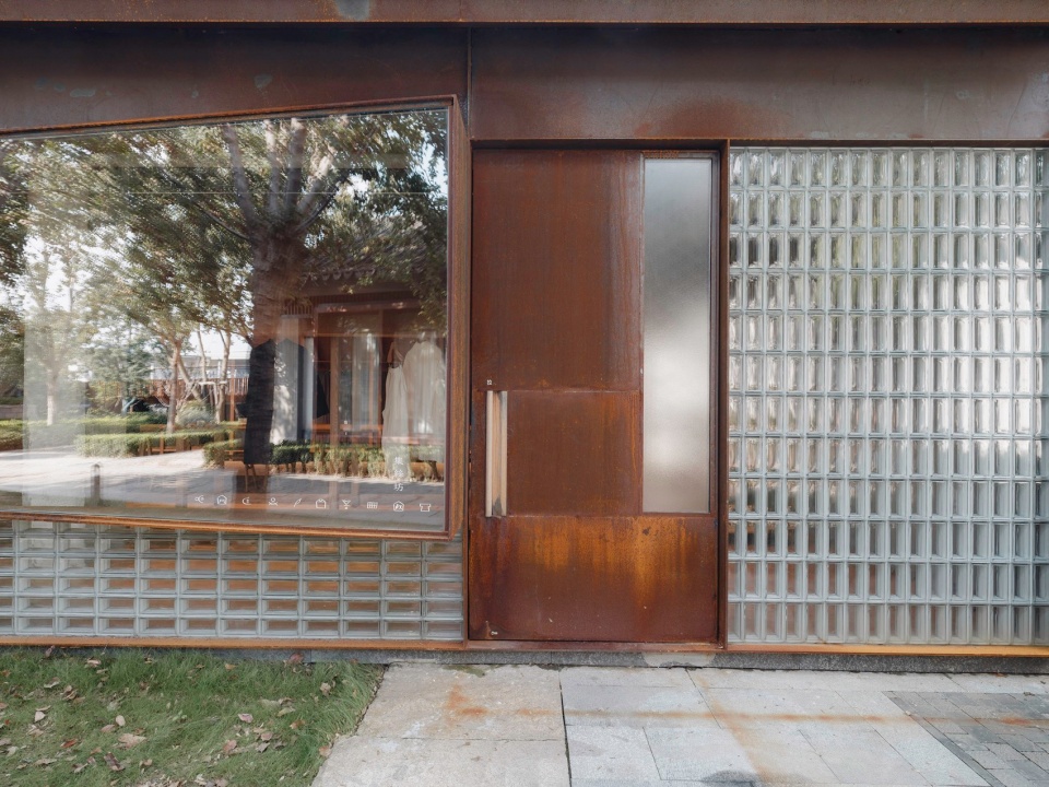 商店設計,服裝店設計,服裝店設計案例,零售店設計,服裝零售店設計,服裝店設計方案,女裝店設計,上海集絲坊蟠龍天地兩家店,上海,如恩設計研究室,如恩