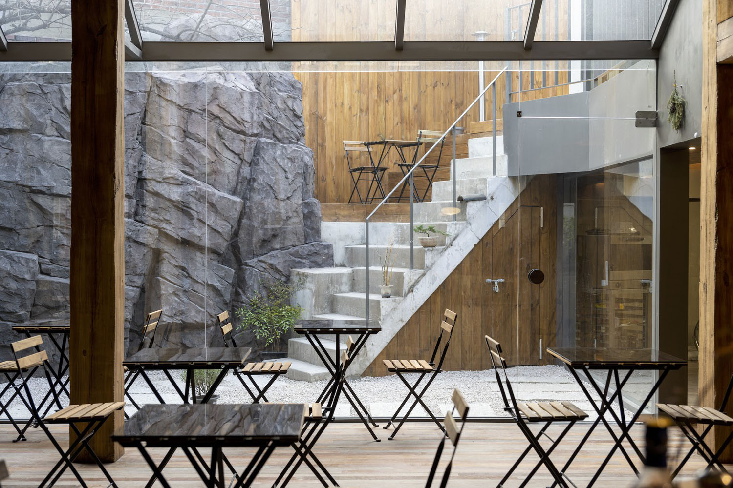 酒吧設計方案,酒吧設計,酒吧設計案例,酒吧裝修,現代風格酒吧設計,Undept 咖啡廳&酒吧,韓國,首爾,Studio ELTM,250㎡