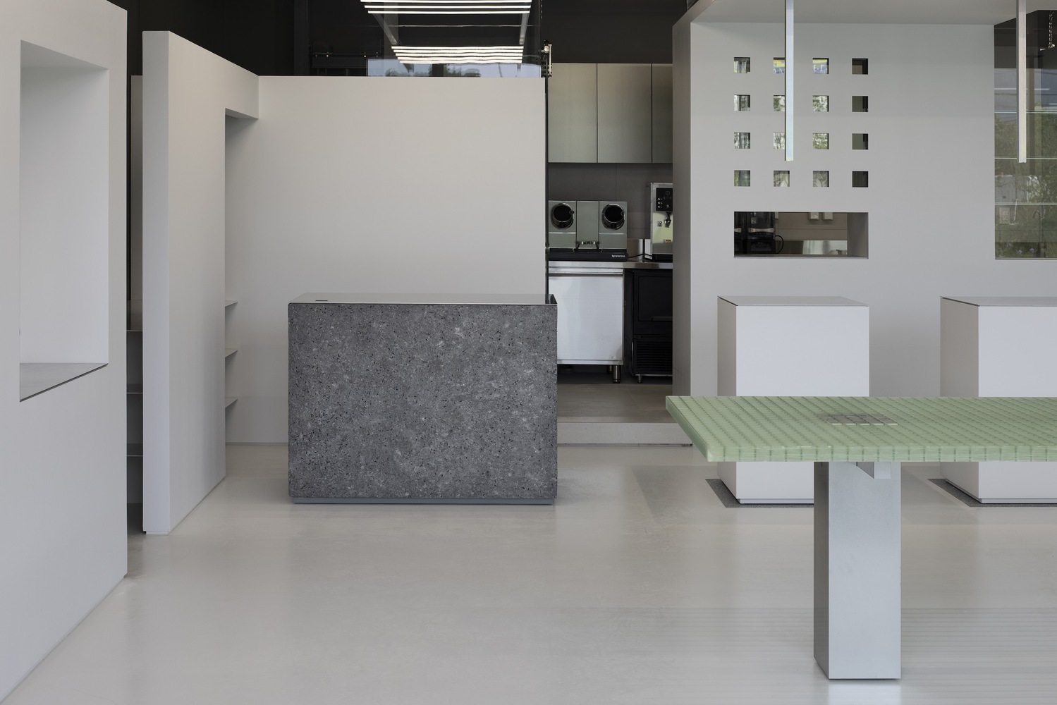 SUBTEXT,咖啡廳設計案例,咖啡店設計,韓國,VEGESCAPE Cafe,240㎡,極簡風格咖啡廳,咖啡廳設計方案