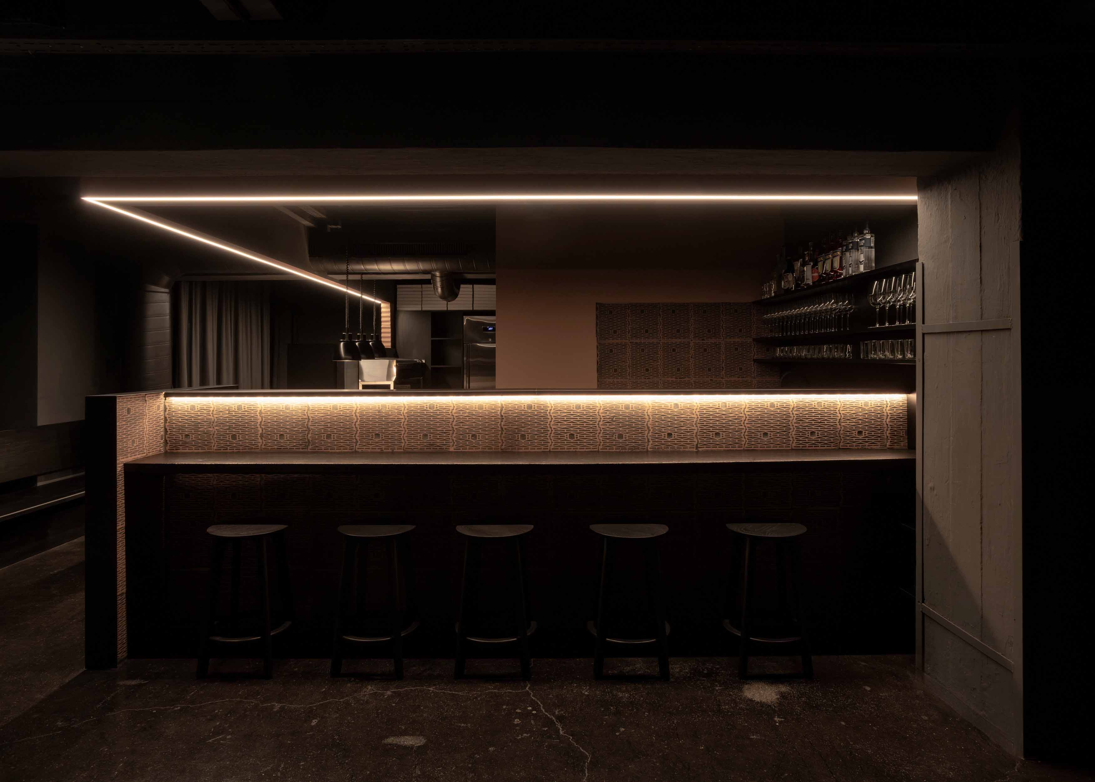 酒吧設計方案,酒吧設計,酒吧設計案例,酒吧裝修,現代風格酒吧設計,Pizzeria 22k,奧地利,Destilat,酒吧&餐廳
