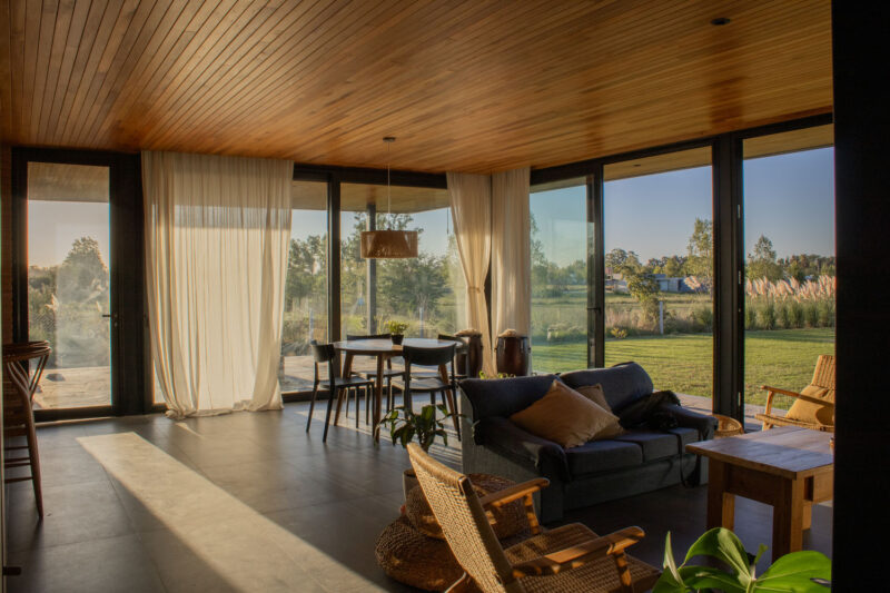 Simón Albina + Tomás Rossini | 阿根廷紅磚平層住宅