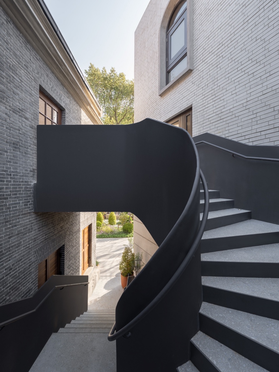 ICICLE,之禾,別墅改造,服裝店設計案例,時裝店設計,高端服裝零售店設計,品牌零售店,奢侈品零售店,女裝店設計案例,上海 ICCF GARDEN 之禾卡紛花園,上海,gmp建築師事務所