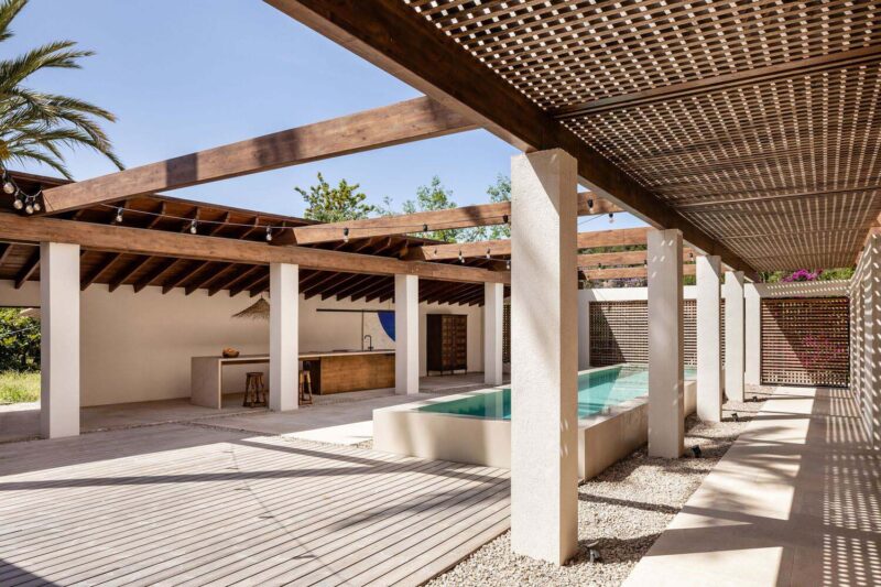 beef architekti | 西班牙養雞場改造別墅-Sa Taronja House