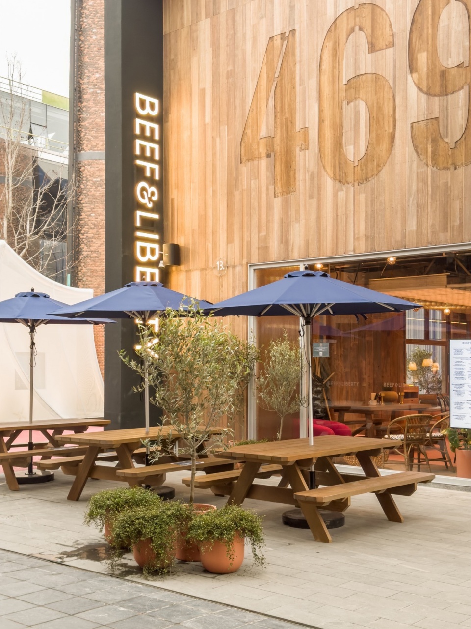 休閑餐廳設計,餐廳設計,西餐廳設計,餐廳設計案例,餐廳設計方案,餐廳裝修,創意園區餐廳設計,上海,上海Beef & Liberty尚牛社會,彥文建築工作室