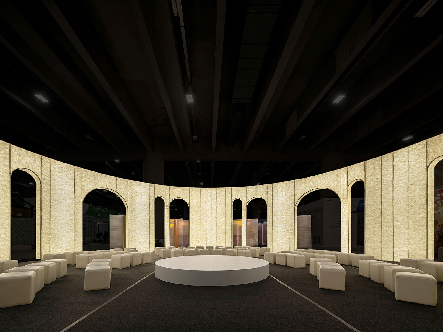 展會展廳設計,展會展覽空間設計,展廳設計,靈光永不消逝-廣州國際照明展覽會設計美學空間,廣州國際照明展覽會,廣州,燈光照明展廳設計