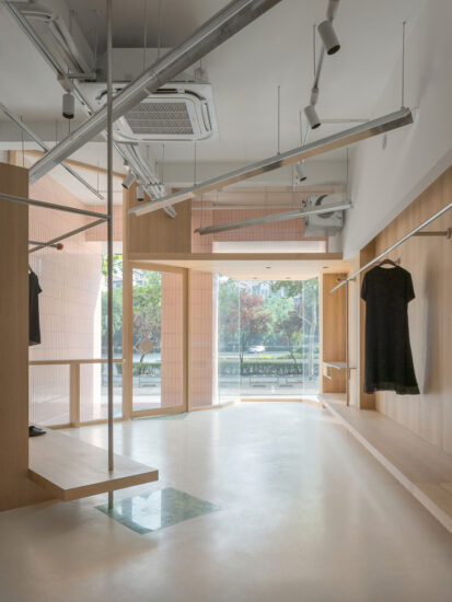 隹禾設計工作室 | 70㎡,鄭州ming yuan女裝零售店