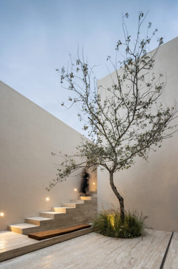 Editorial | 330㎡,墨西哥齊巴塔極簡美學庭院別墅