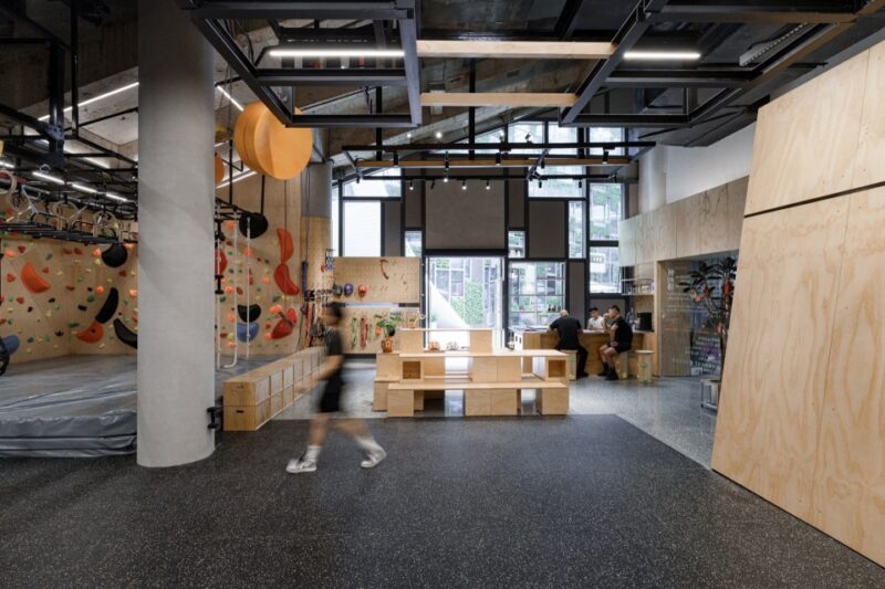 753Studio + WATERGUY | 深圳大象路書運動空間