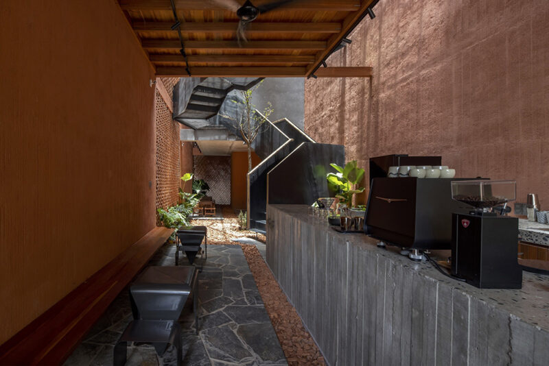 TRAN TRUNG Architects | 96㎡,越南赤陶色Lei Ơi Cà Phê咖啡廳