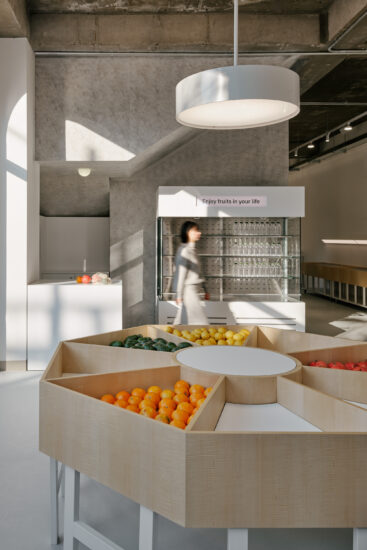 KKOL Studio | 495㎡，韓國OZBE Cafe極簡主義咖啡廳