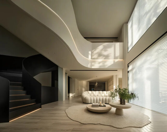 陸穎昆設計師 | 700㎡，上海別墅-戲夢之家