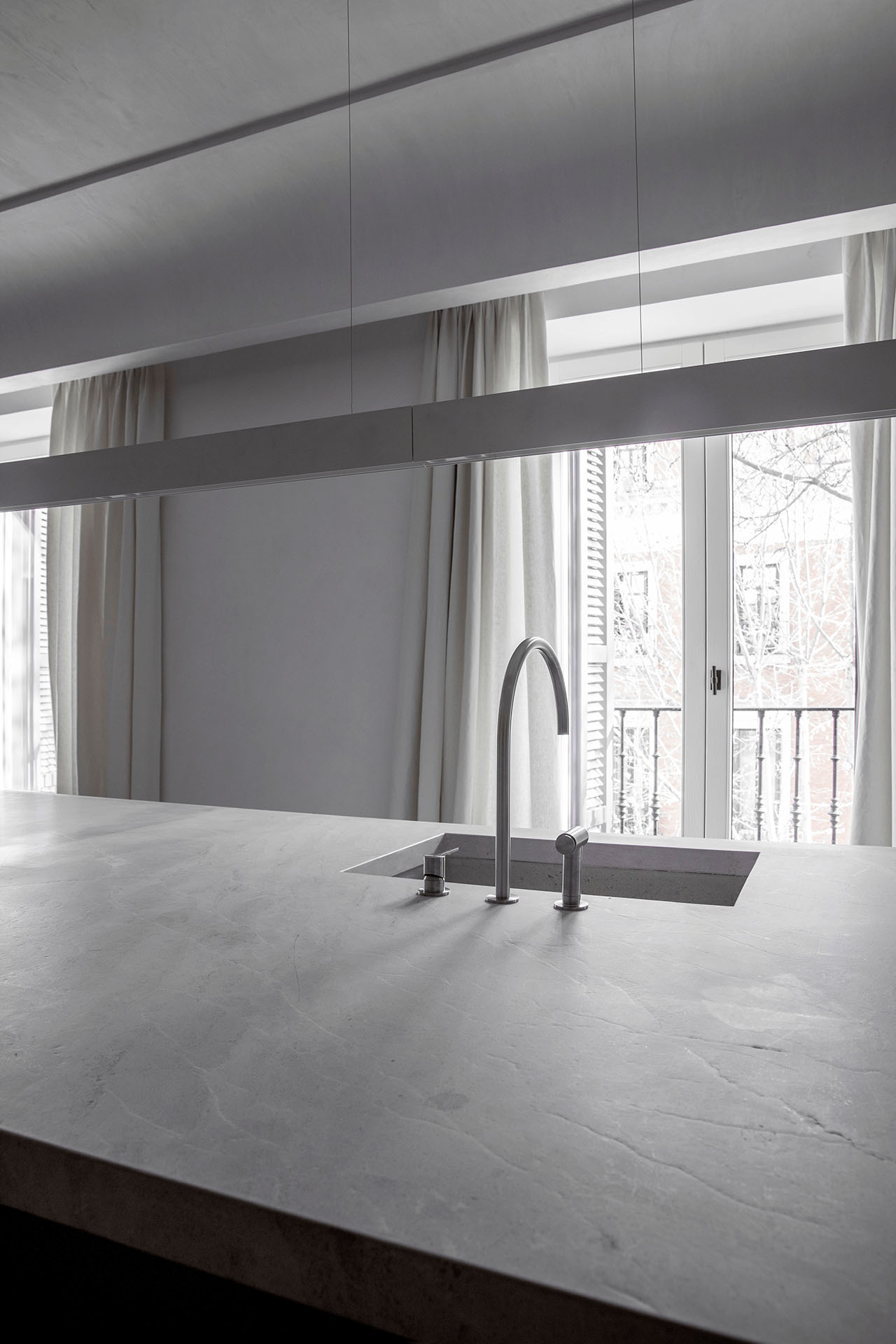 OOAA Architecture,住宅設計,頂層公寓設計案例,公寓設計方案,西班牙,馬德裏,極簡風格,公寓改造,極簡主義