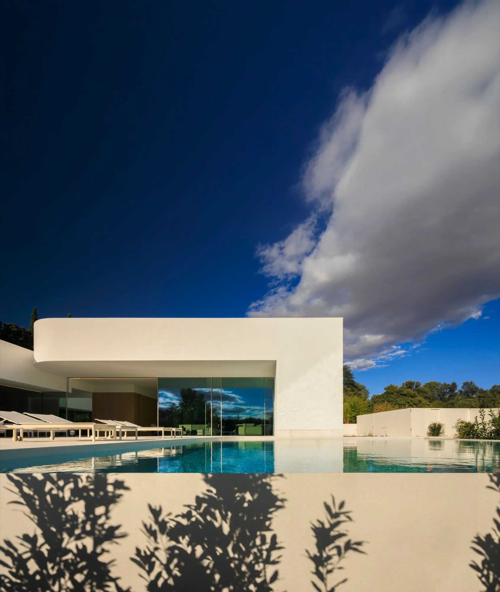 Fran Silvestre Arquitectos,別墅設計案例,別墅設計方案,極簡風格別墅,西班牙,景觀別墅,極簡主義,極簡風格