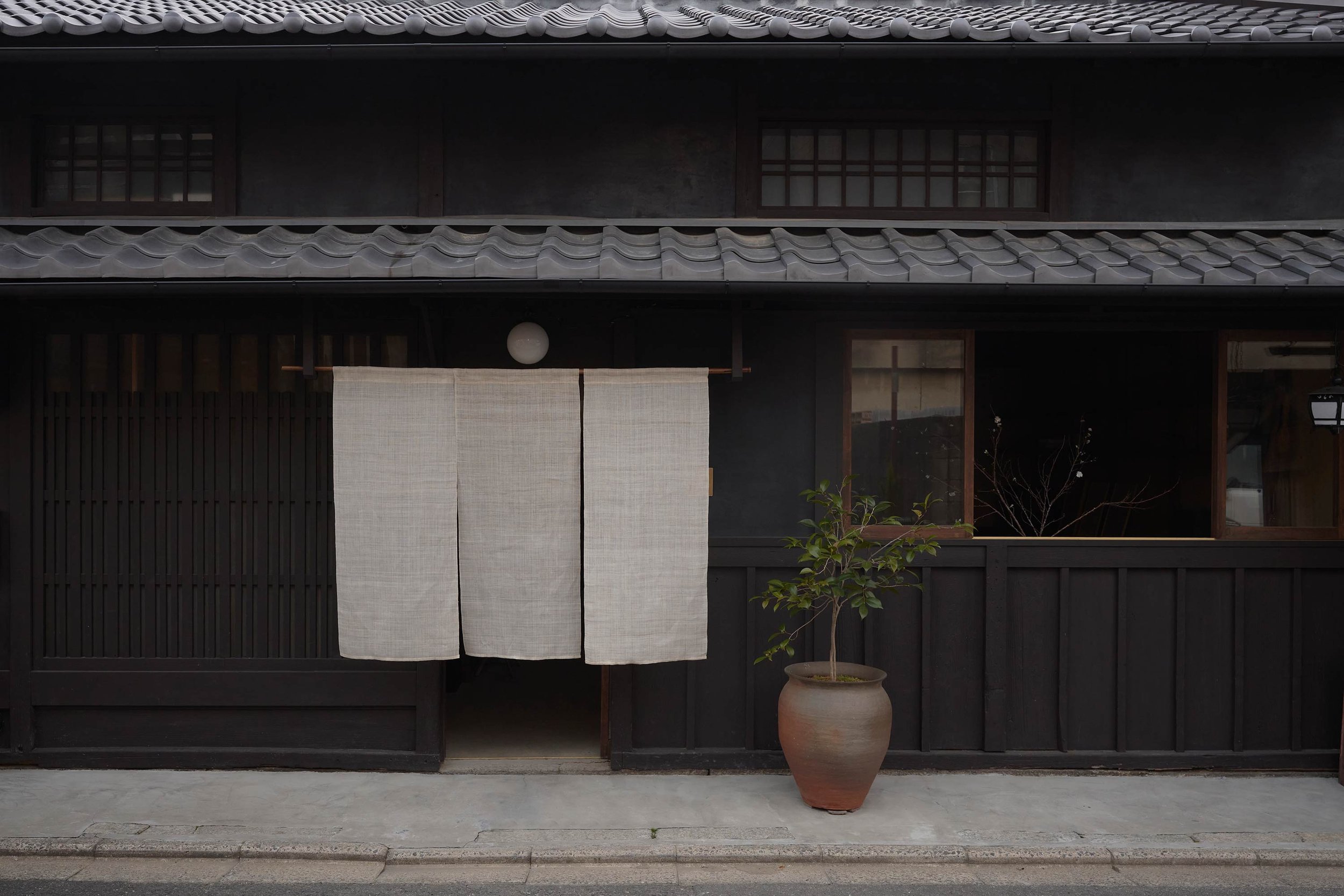 Maana+Sahena Design,工作坊,集合店設計案例,工作室設計方案,日本,京都,侘寂風格,侘寂美學,Maana Atelier