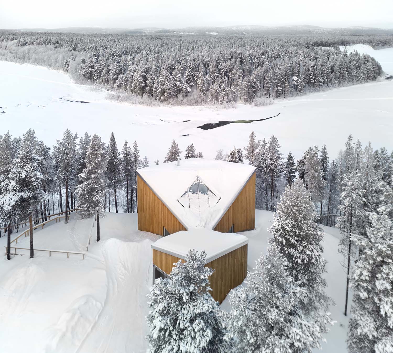 Pirinen Salo Oy,別墅設計案例,別墅設計方案,幾何美學,芬蘭,景觀別墅,度假別墅