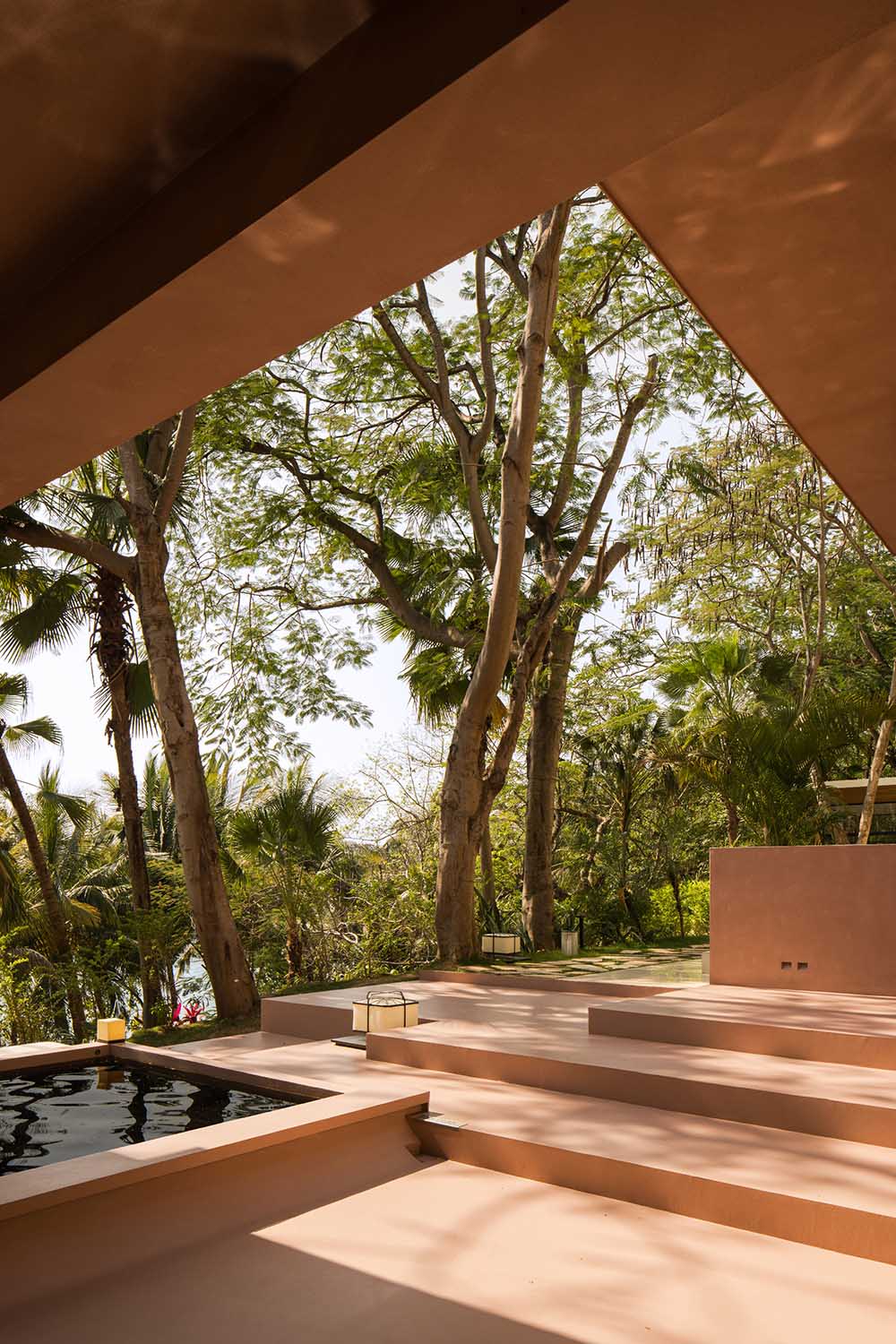 酒店設計,設計酒店,度假酒店設計,酒店設計案例,侘寂風酒店,酒店設計方案,西雙版納景洪安萊雨林野奢酒店,西雙版納,FUNS方糖空間設計