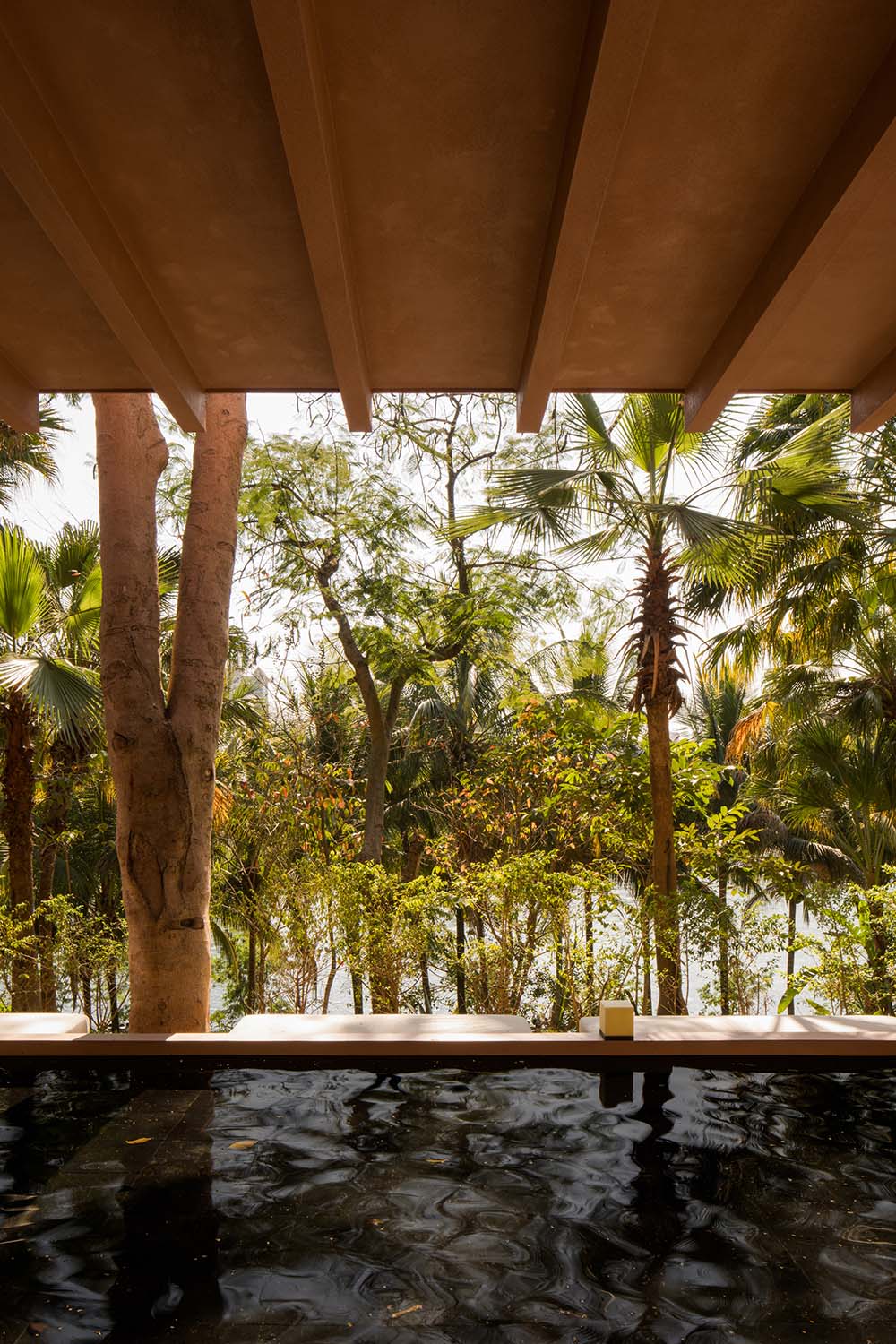 酒店設計,設計酒店,度假酒店設計,酒店設計案例,侘寂風酒店,酒店設計方案,西雙版納景洪安萊雨林野奢酒店,西雙版納,FUNS方糖空間設計