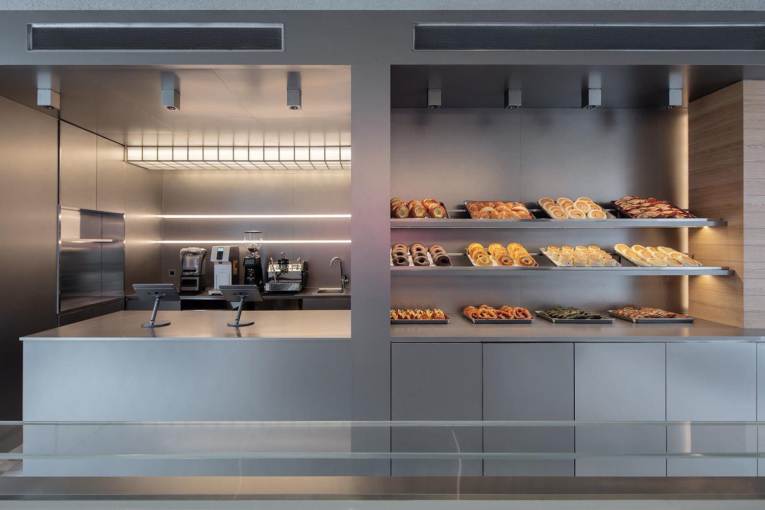 咖啡廳設計,小咖啡廳設計,咖啡廳改造,咖啡廳設計案例,咖啡廳設計方案,街邊咖啡店設計,JM Cafe北京白塔寺店,北京,B.L.U.E.建築設計事務所,青山周平