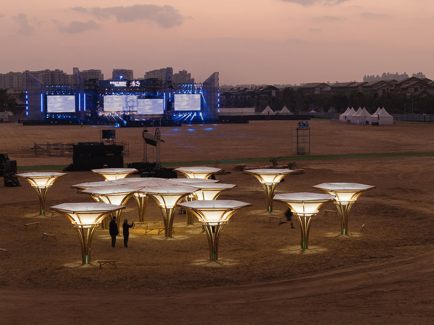 裝置設計,藝術裝置,公共空間裝置設計,互動裝置,城市遊牧美術館-漓島音樂節模塊化藝術市集,海南澄邁海濱,Also Architects
