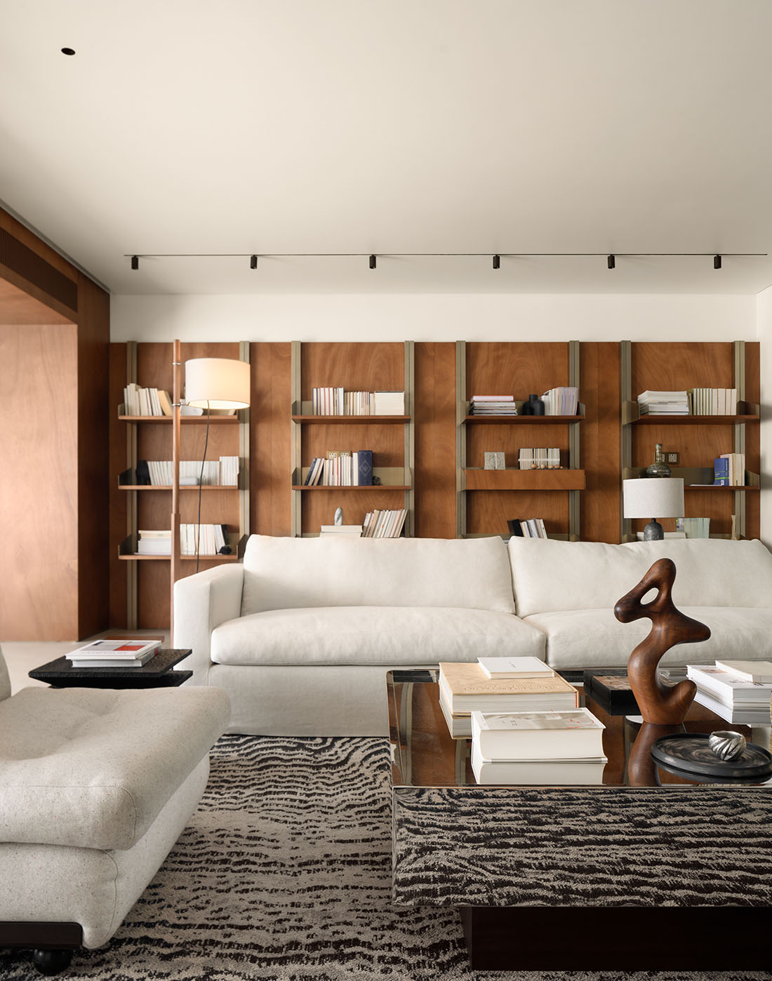 住宅設計,大平層設計,公寓改造,舊房翻新,現代風格大平層設計,216㎡大平層設計,216㎡,複古風住宅,大平層設計案例,大平層設計方案,上海,上海90年代大平層改造,木卡建築設計