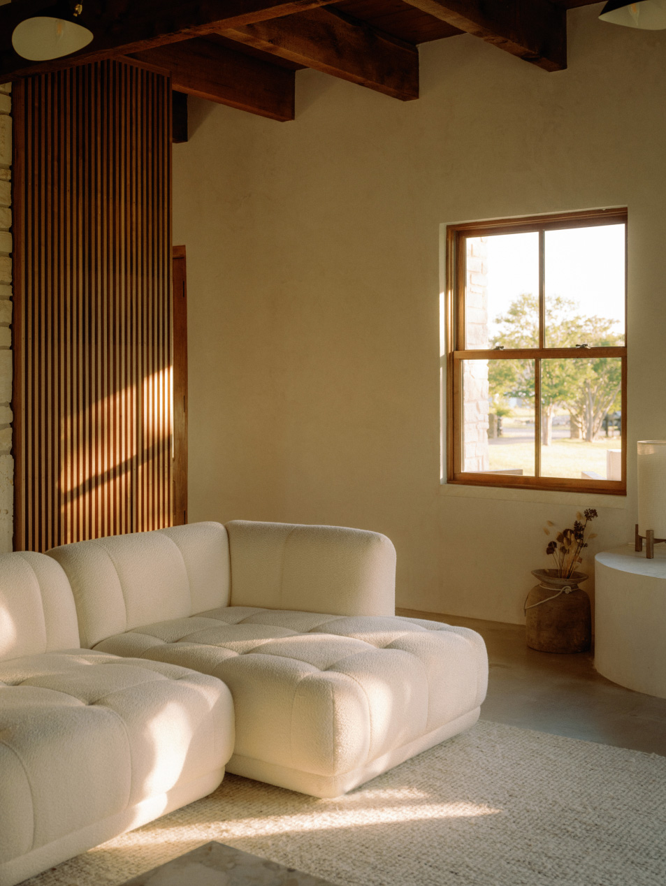 Owiu,住宅設計,別墅設計案例,別墅設計方案,美國,侘寂風格,別墅改造,侘寂美學