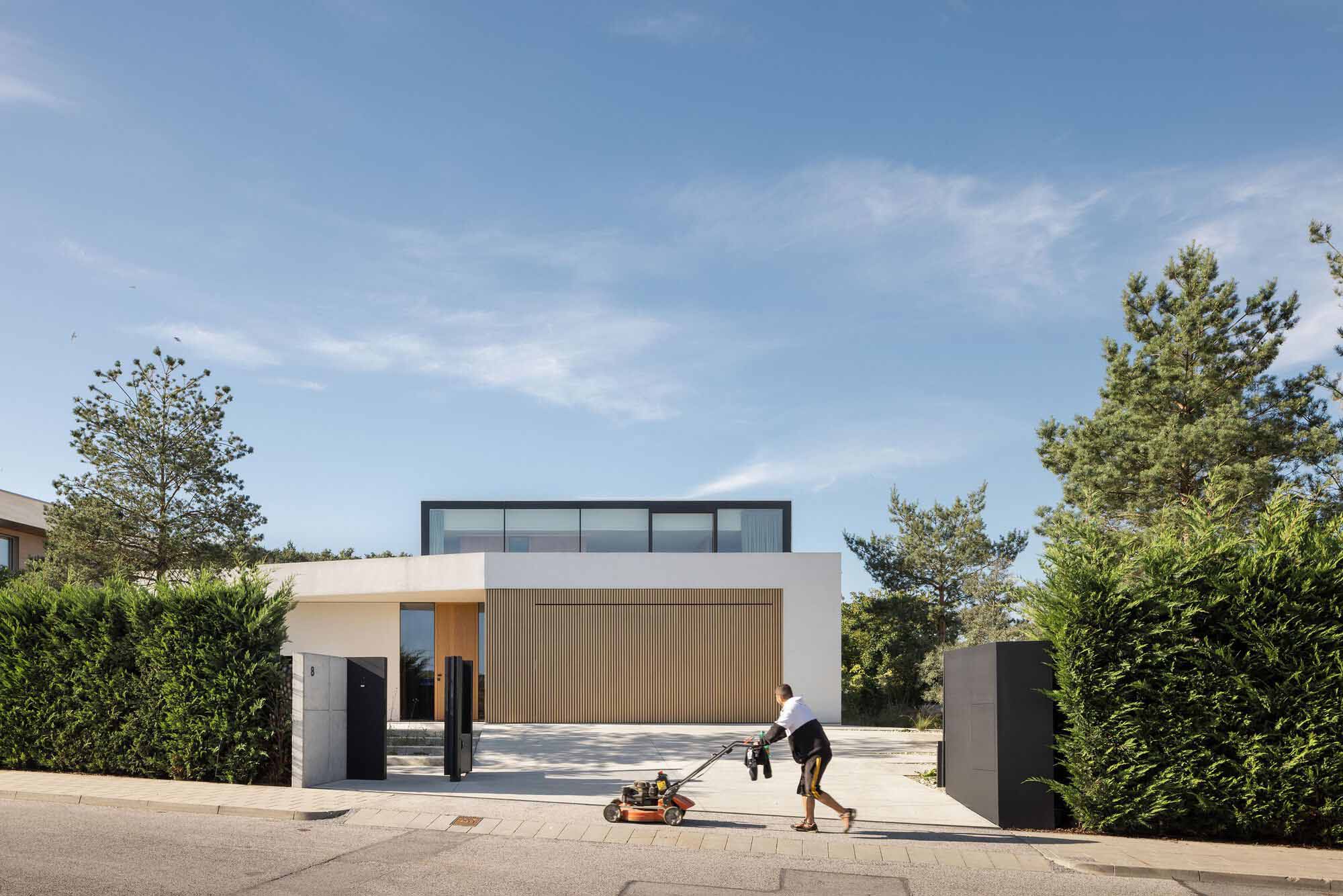 beef architekti,別墅設計案例,別墅設計方案,庭院別墅,斯洛伐克,景觀別墅,極簡風格別墅,極簡主義,原木色