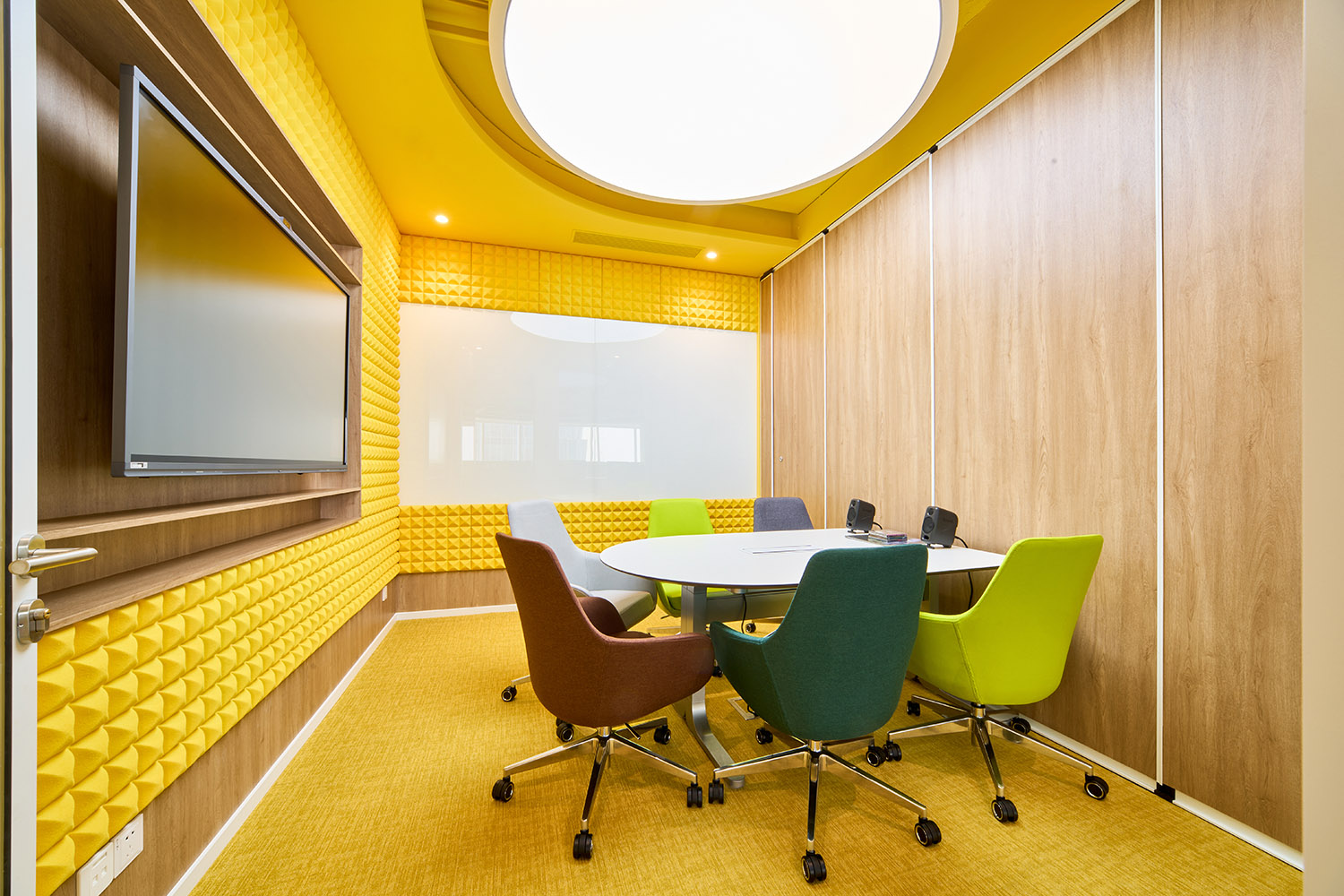 辦公室設計,開放式辦公室,辦公室裝修,現代風格辦公室設計,辦公室設計案例,辦公室設計方案,深圳環球音樂辦公室,深圳,邁朔建築設計