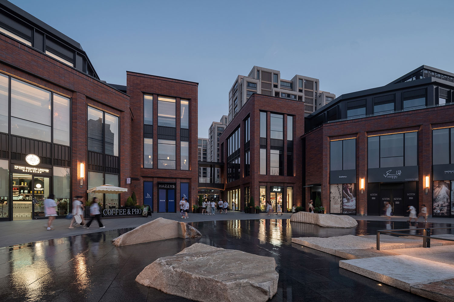 景觀設計,景觀改造,商業街區景觀改造,公共街區景觀改造,商場景觀設計,浙江義烏天地商業公共街區,FLO景觀設計事務所,香港鄭中設計事務所,8小時設計工作室,浙江義烏