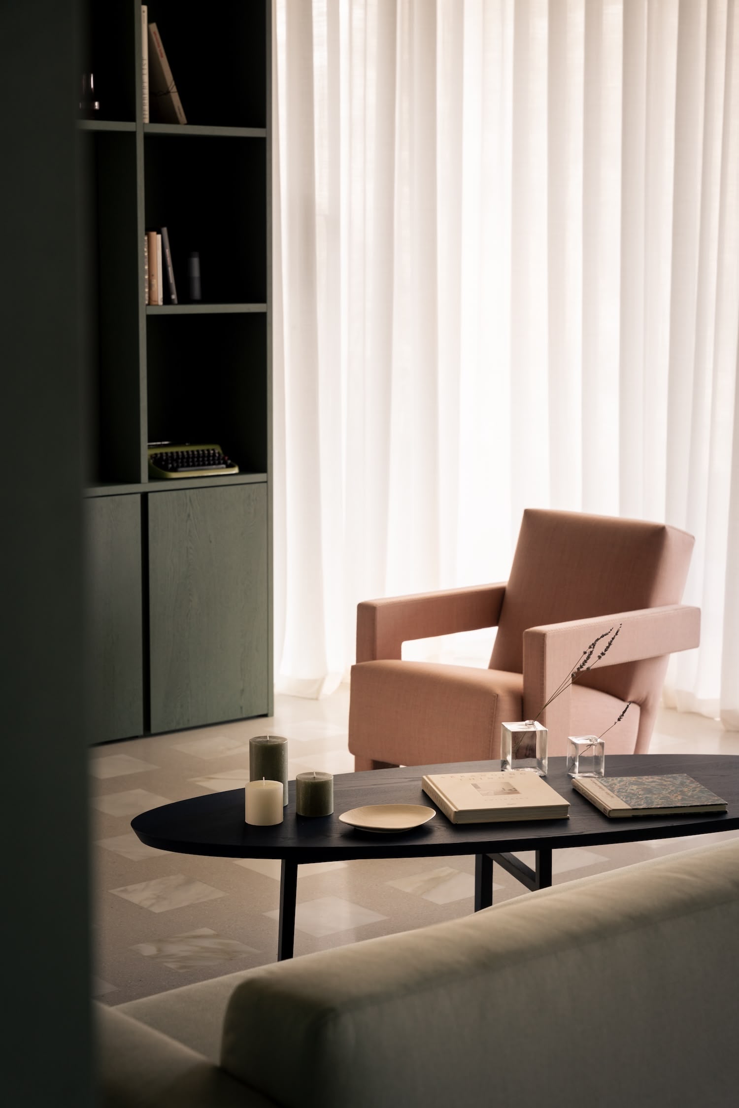 Tuckey Design Studio,別墅設計案例,別墅設計方案,極簡主義別墅,意大利,極簡風格,湖景別墅