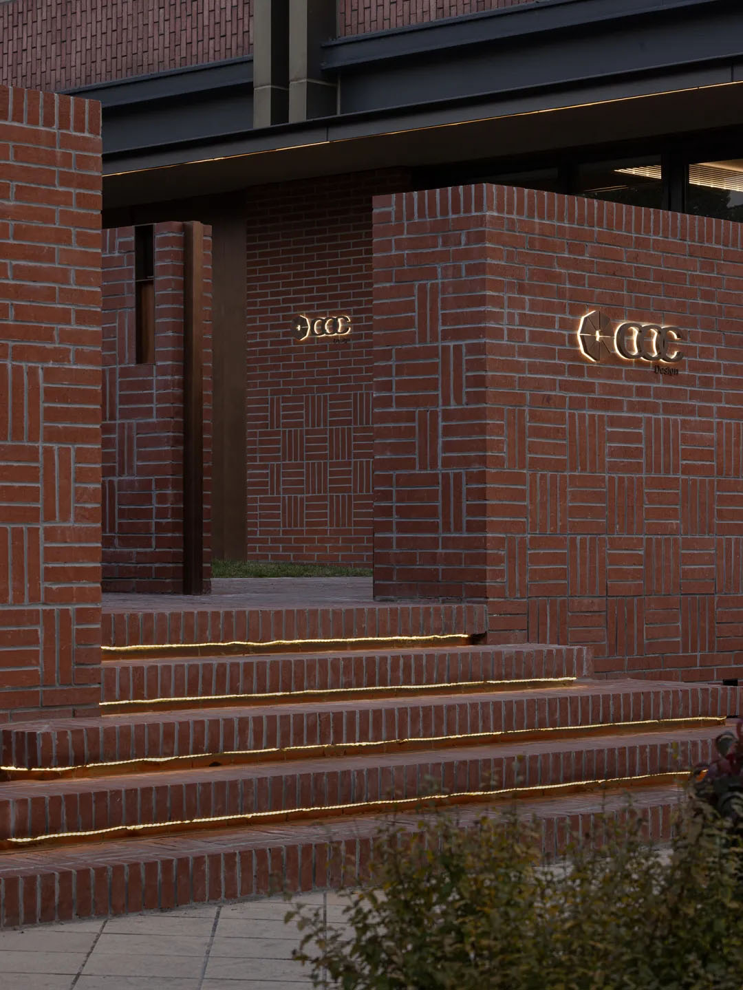 辦公室設計,多功能空間,展廳設計,家具展廳設計,辦公展廳空間,展廳設計案例,上海隱琢空間,上海,COC餘璋