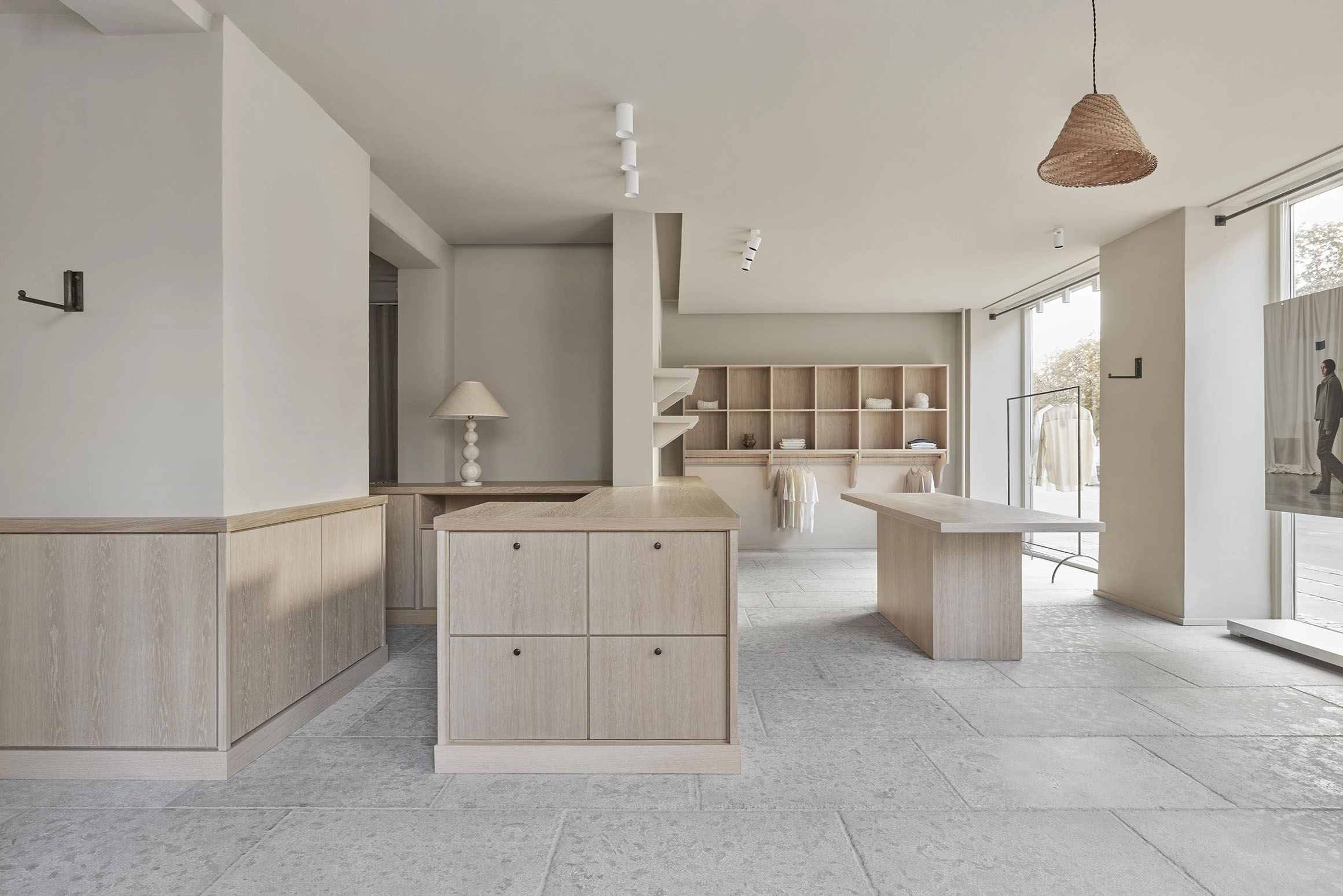 服裝店設計,零售店設計,Space Copenhagen,服裝店設計案例,服裝店設計方案,極簡主義零售店設計,丹麥,哥本哈根,展廳