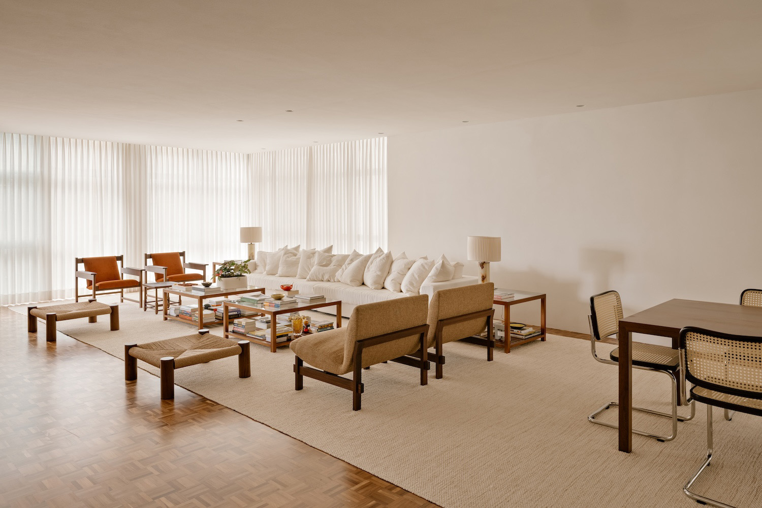 Felipe SS Rodrigues,巴西,大平層設計,極簡大平層,大平層設計案例,家裝設計,現代風格住宅設計,大平層設計方案,極簡主義住宅