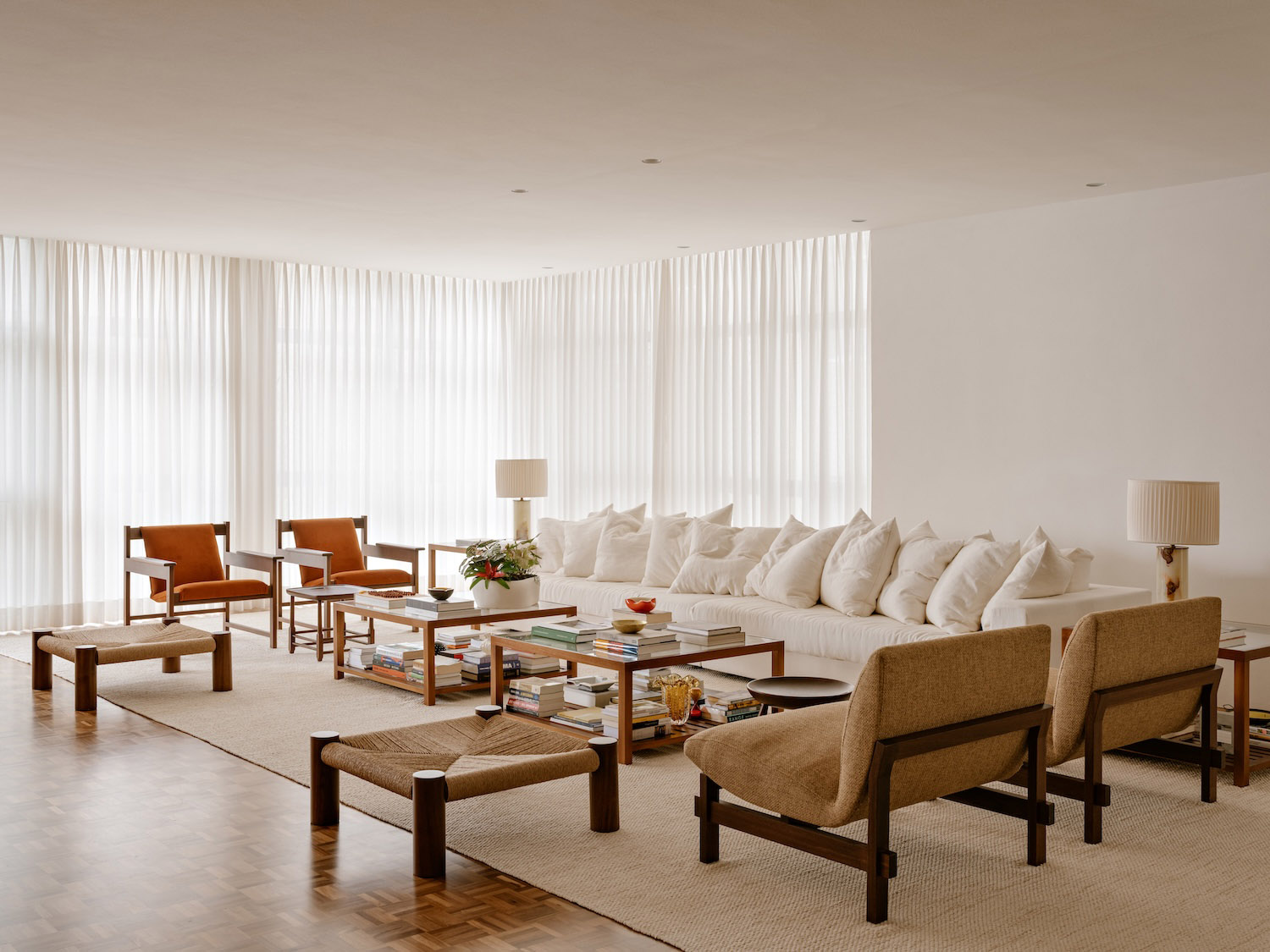 Felipe SS Rodrigues,巴西,大平層設計,極簡大平層,大平層設計案例,家裝設計,現代風格住宅設計,大平層設計方案,極簡主義住宅