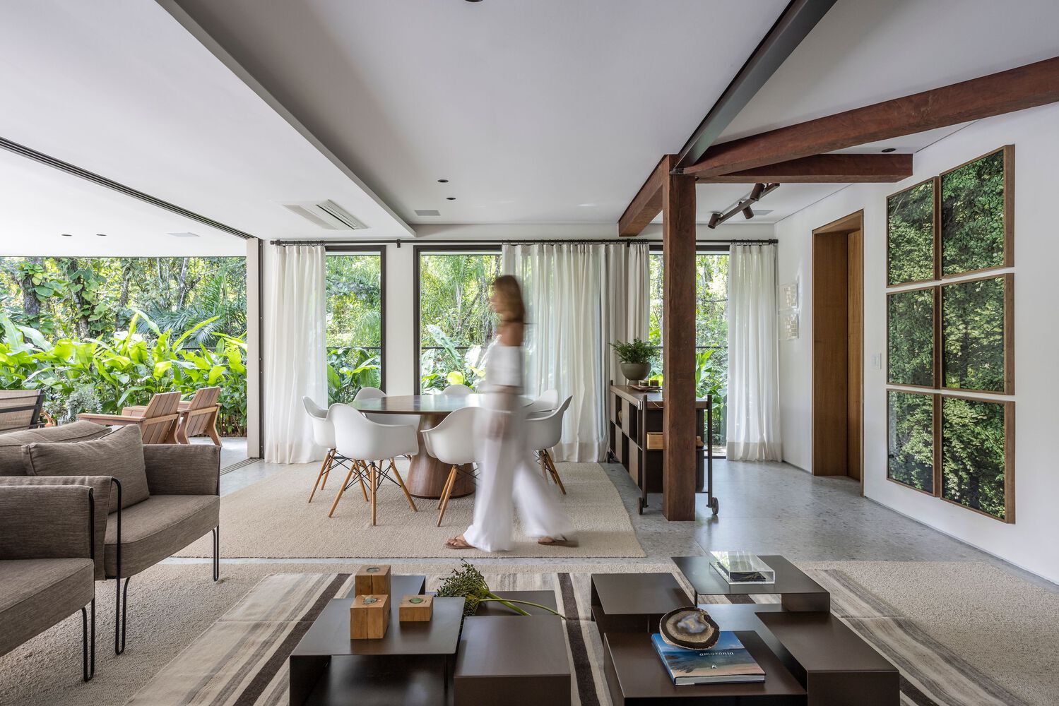 別墅設計,別墅設計案例,別墅設計方案,TWO Arquitetura,庭院別墅,巴西