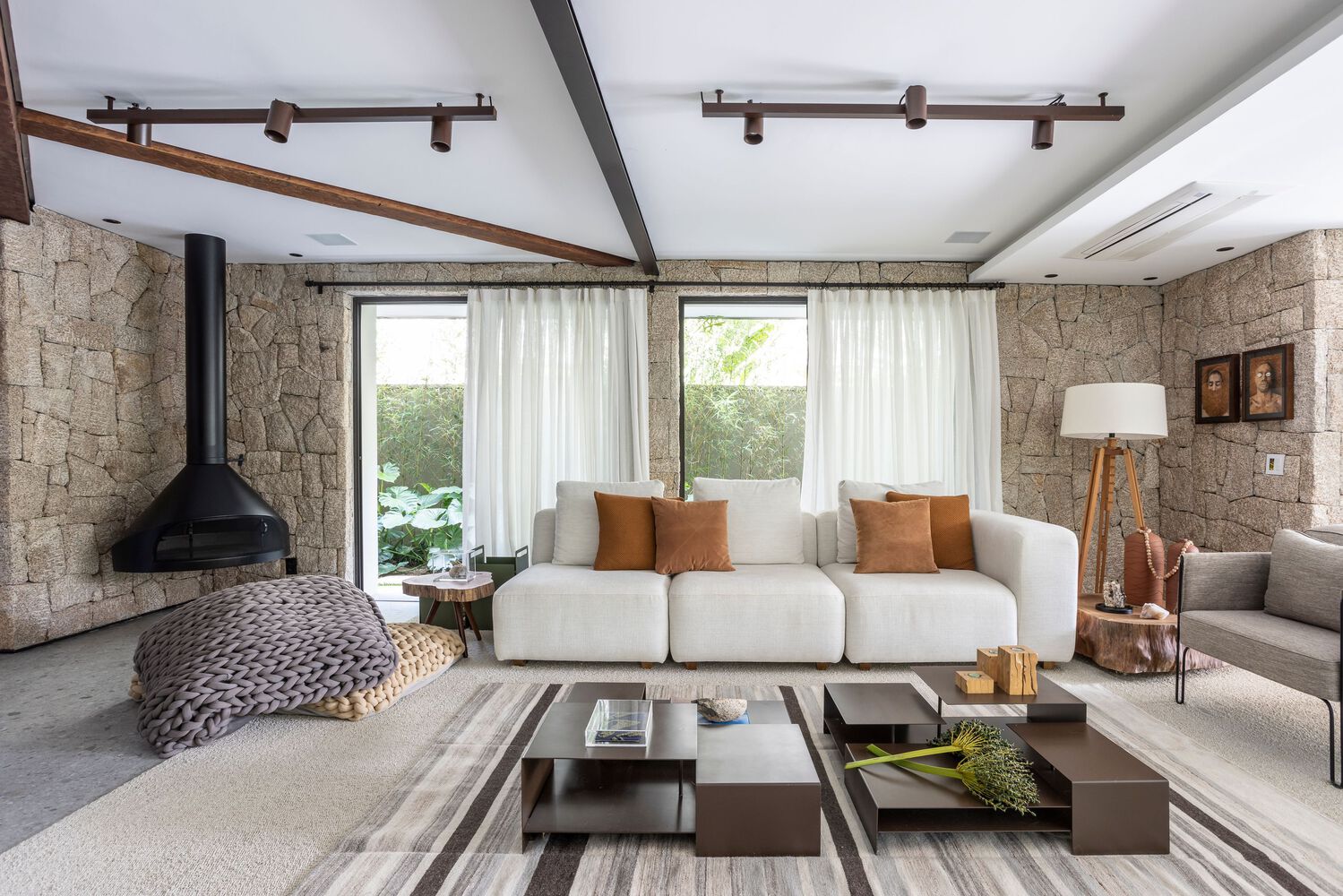 別墅設計,別墅設計案例,別墅設計方案,TWO Arquitetura,庭院別墅,巴西