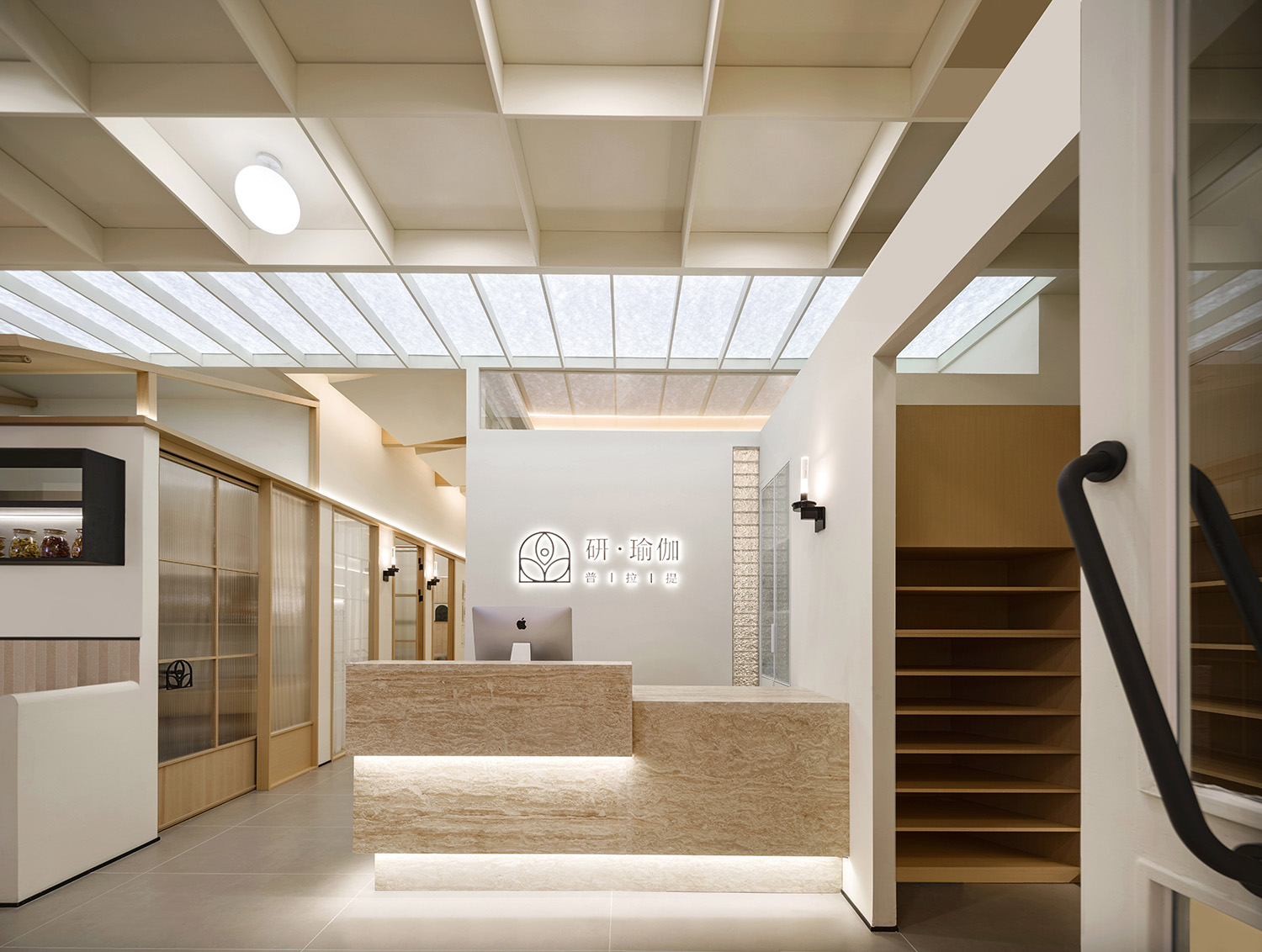 瑜伽工作室設計,普拉提工作室設計,瑜伽店設計,瑜伽空間,瑜伽店設計案例,瑜伽店設計方案,重慶研瑜伽-在柔光中悄然生長,重慶,悟幾設計