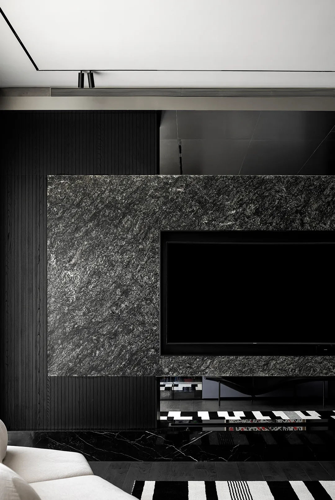 暗黑係別墅,輕奢風別墅,別墅裝修,別墅設計,別墅設計案例,別墅設計方案,上海別墅-暗黑係的克製美學,上海,800㎡,統晟設計