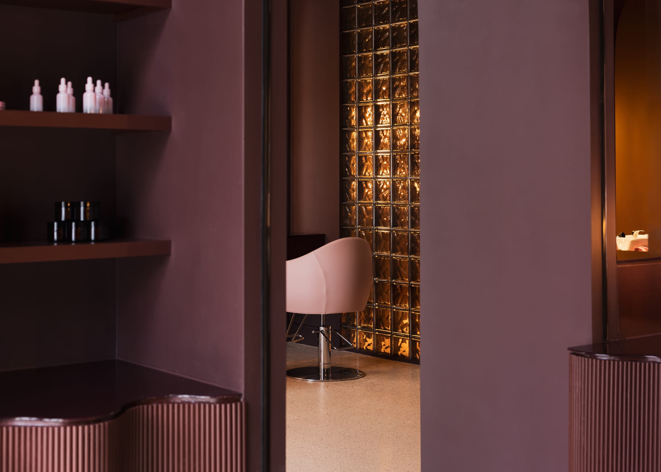 理發店設計,理發店設計案例,創意理發店,A.B. Lafitte,理發店設計方案,美發沙龍空間,SILK SALON,美國,塔爾薩