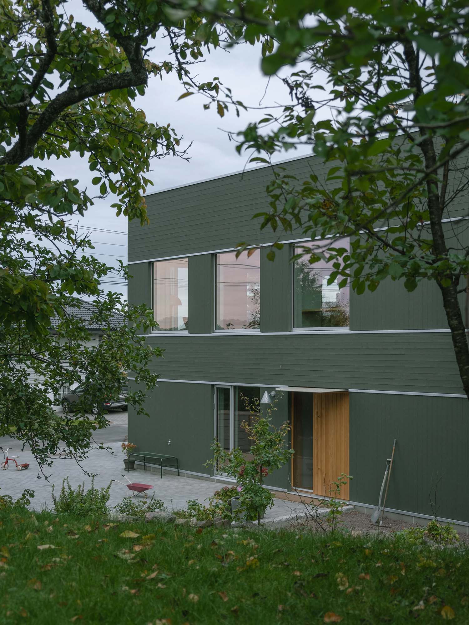 別墅設計,別墅設計案例,KOHT Arkitekter AS,原木色,極簡主義,極簡風格,挪威