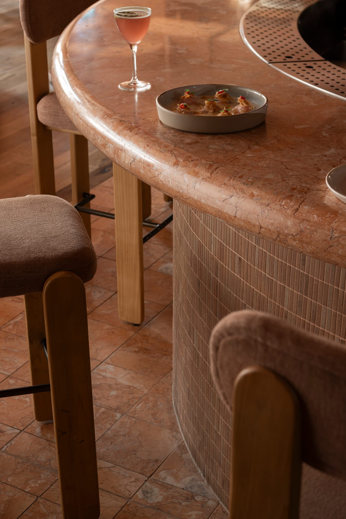 餐廳設計,餐酒吧設計,休閑餐廳設計,Studio Plenty,酒吧餐廳,餐廳設計案例,餐廳設計方案,澳大利亞,珀斯,Light Years Asian Diner