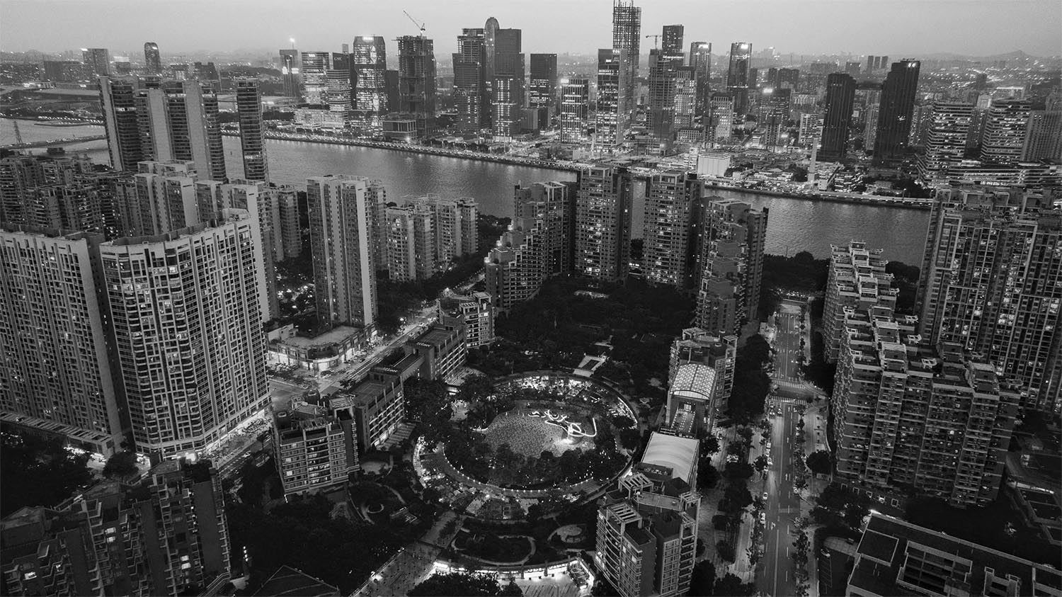 OPS觀致設計,樣板間設計,大平層樣板間,樣板間設計案例,樣板間設計方案,現代風格樣板間設計,輕奢樣板間,凱旋新世界·珠城豪宅:塔尖階層的奢居典範,OPS觀致設計