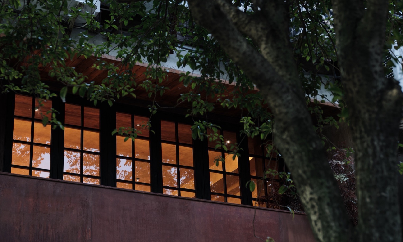 餐廳設計,餐廳設計案例,融合菜餐廳設計,餐廳設計方案,潮汕菜餐廳,創意餐廳設計,侘寂風餐廳,寧波Moonlit月上月融合菜餐廳,寧波,以為設計