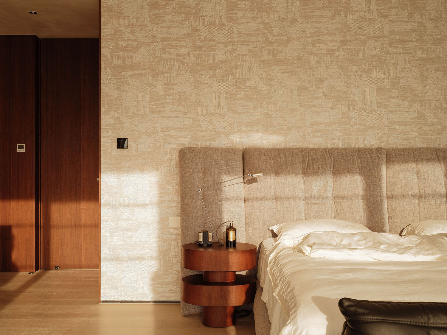 Studio Point 5,大平層設計,大平層設計案例,大平層裝修,原木色,成都,複地金融島