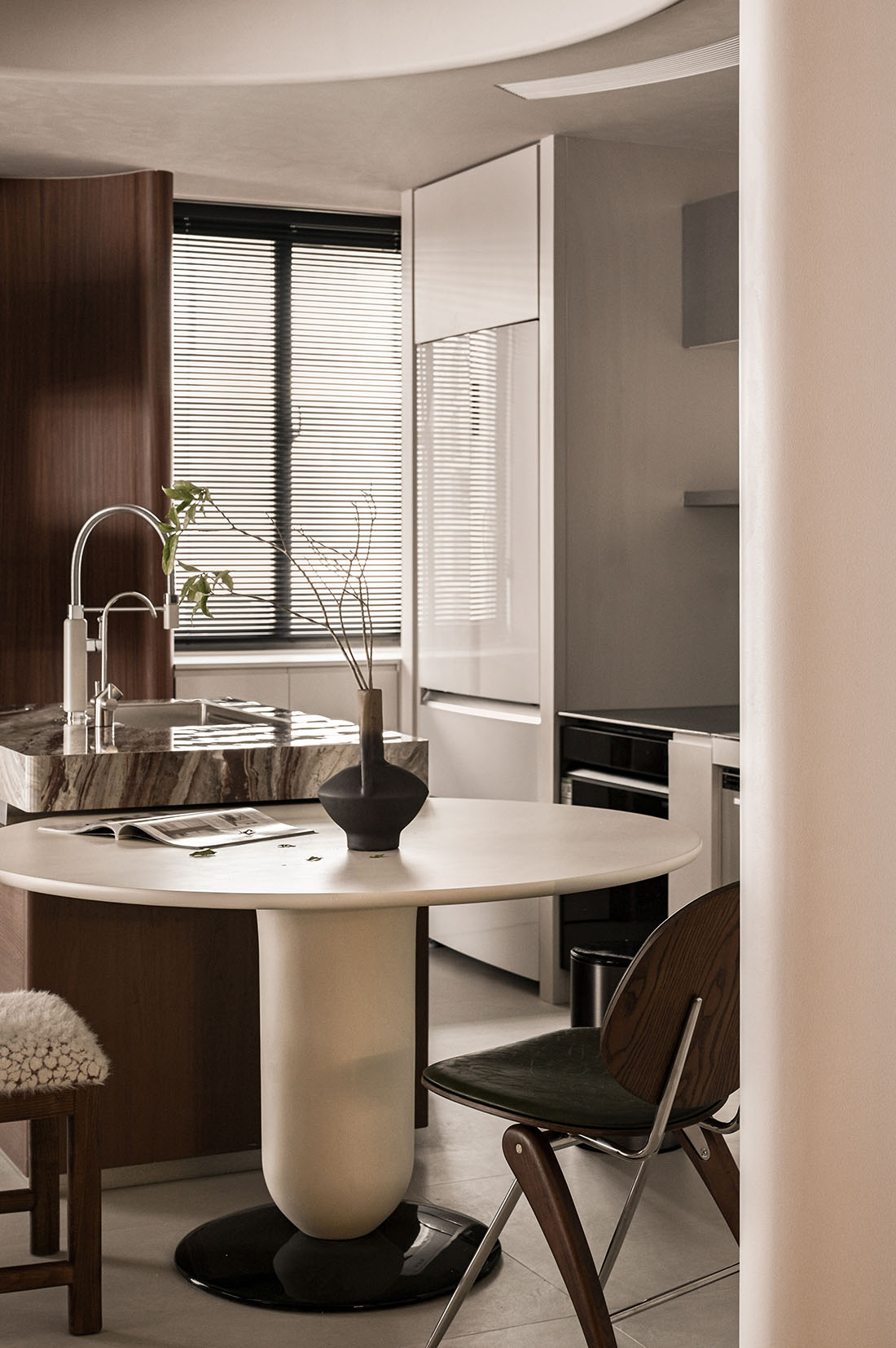 150㎡大平層,150㎡,住宅設計,微水泥,現代風格住宅,現代風格家裝設計,微水泥住宅,住宅設計案例,住宅設計方案,福清住宅一處柔和的精神棲居,福建福清,廿上設計事務所