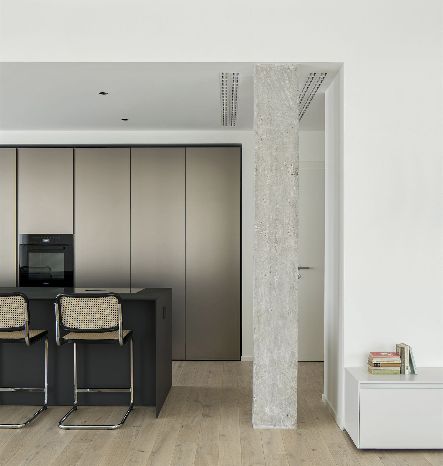 MASAAI studio,公寓設計,公寓設計案例,公寓改造裝修,極簡風格公寓設計,意大利,極簡主義