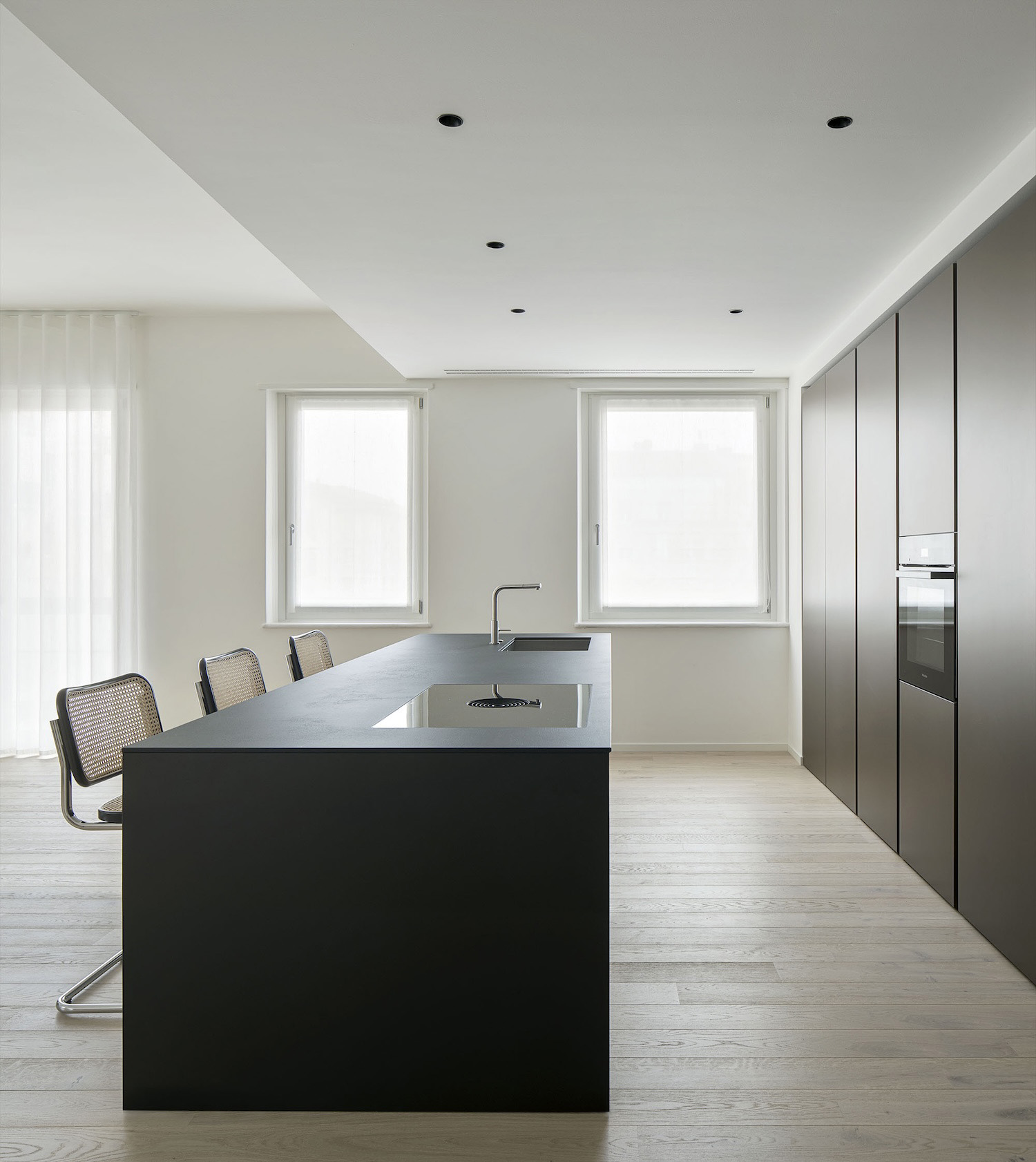 MASAAI studio,公寓設計,公寓設計案例,公寓改造裝修,極簡風格公寓設計,意大利,極簡主義